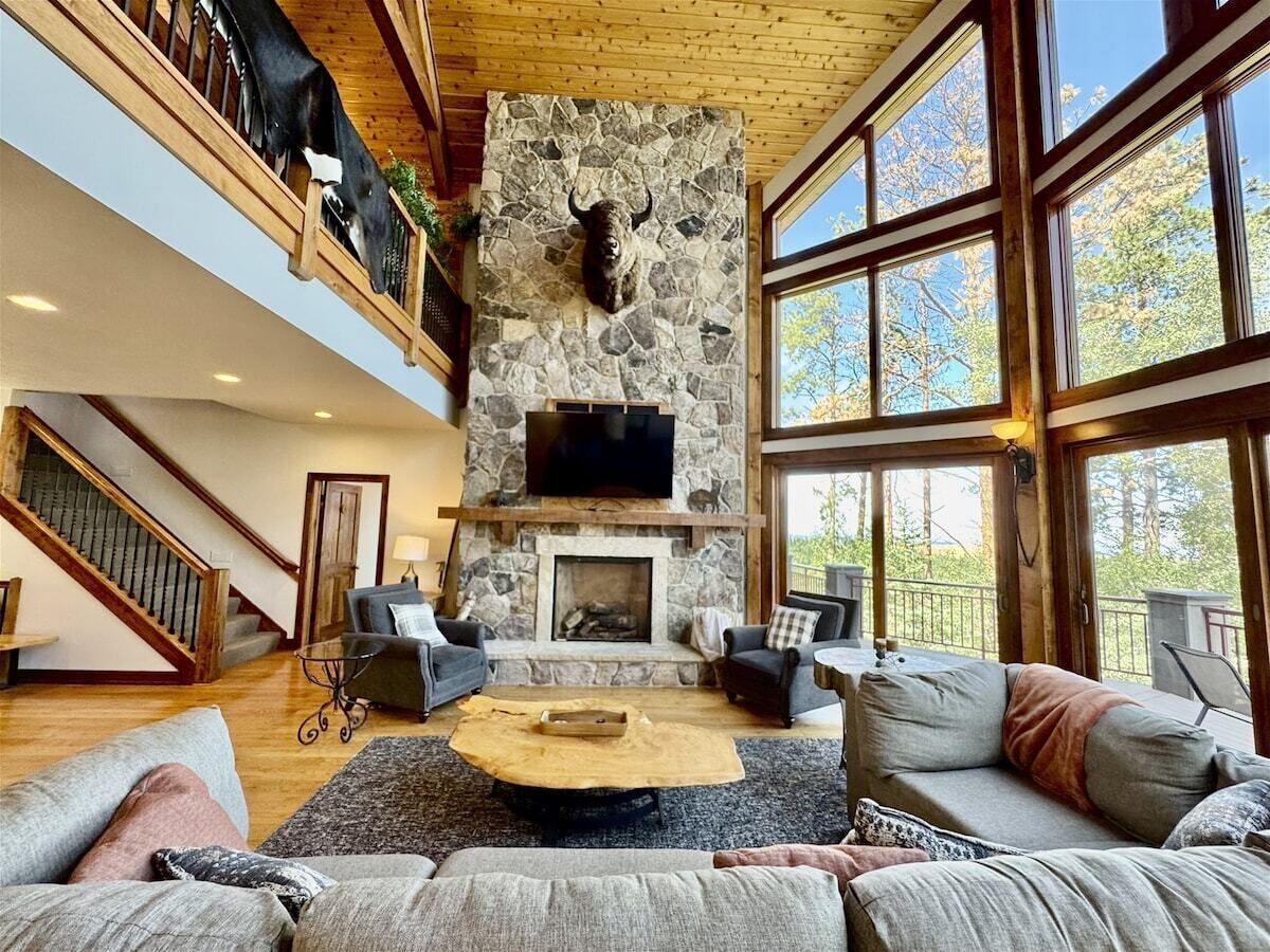 Smart TV, fireplace, foosball