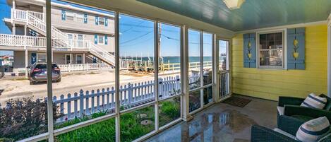 المنشأة من الداخل