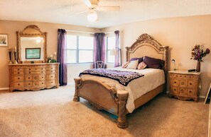 5 Schlafzimmer, Betten mit Memory-Foam-Matratzen, Bügeleisen/Bügelbrett