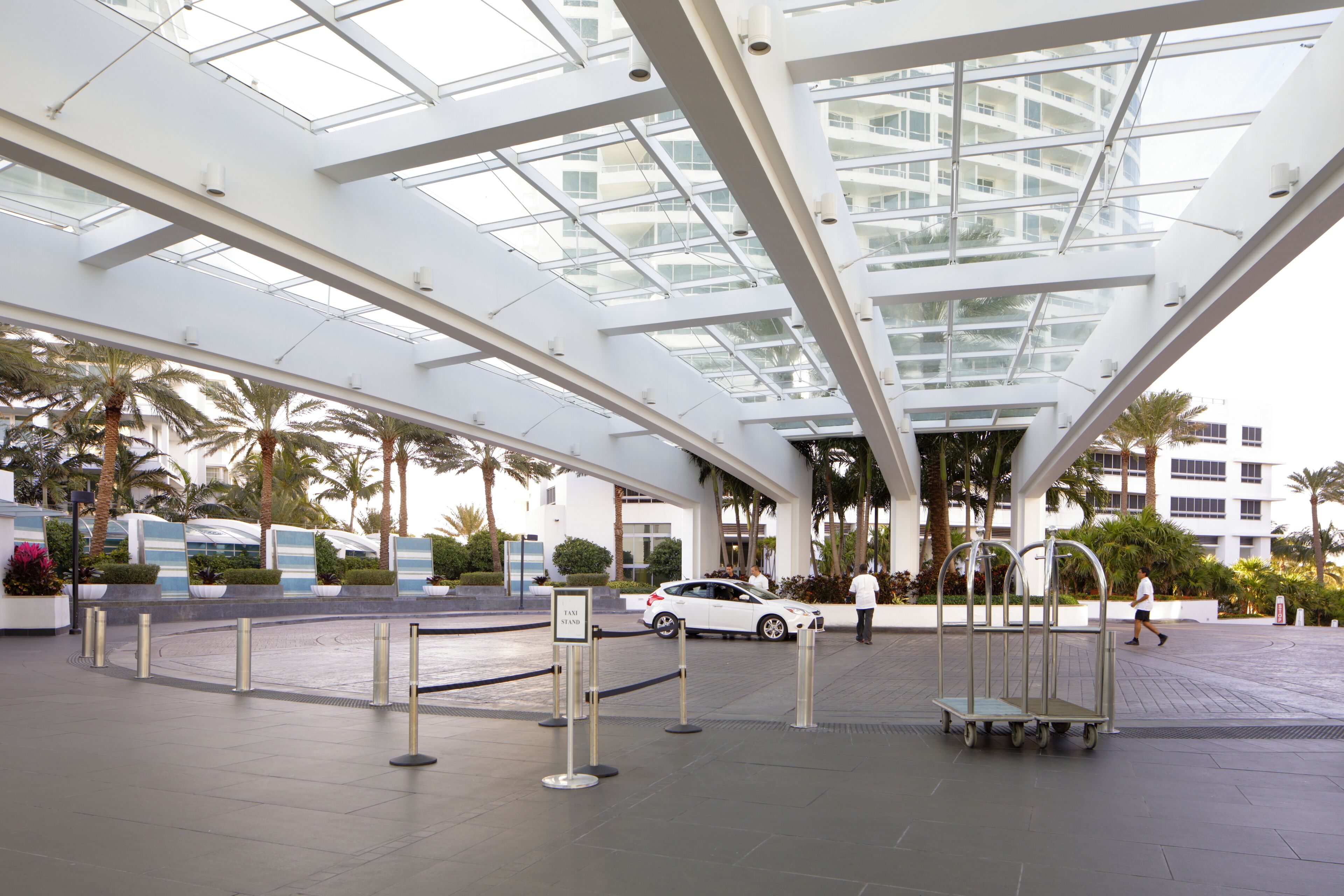Fontainebleau Hotel Tresor Ocean View 1 bedroom/2 bathroom Suite