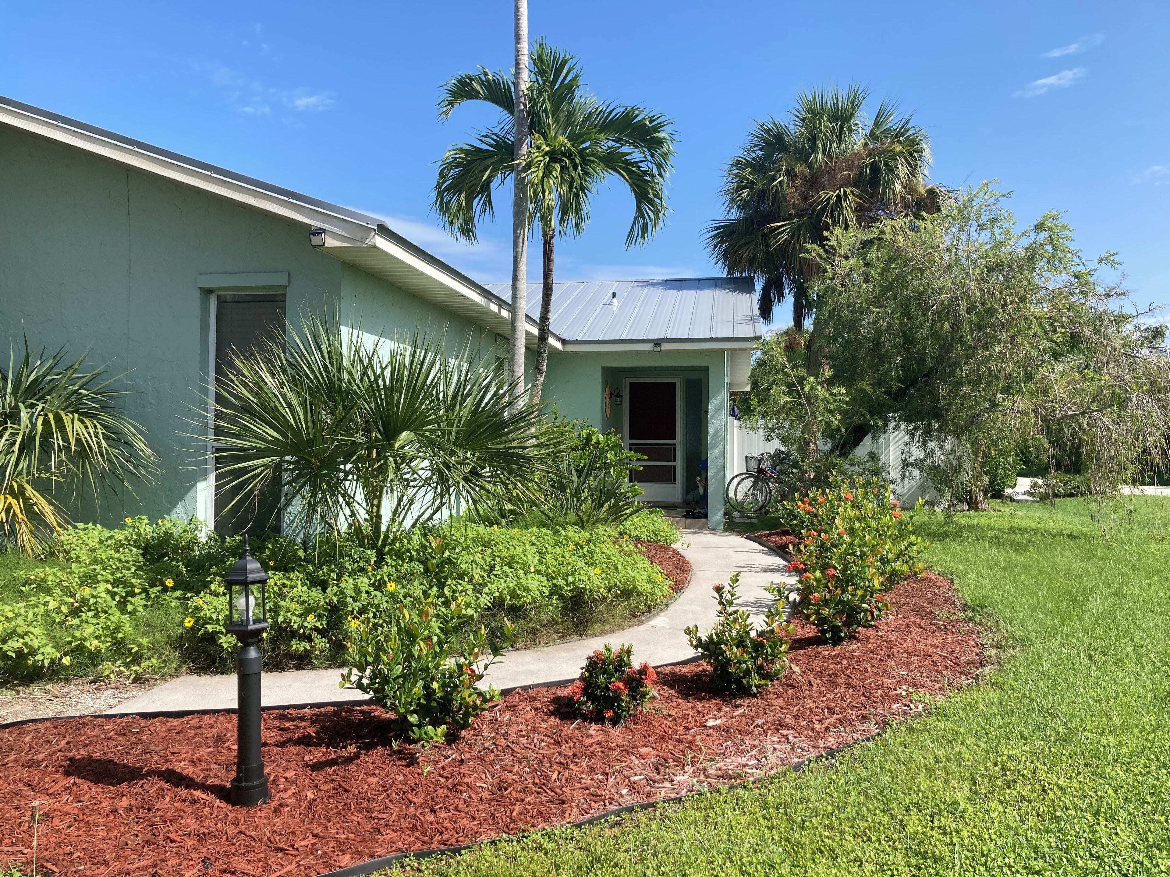 Fully Recovered from Hurricane!  3/2  Pet Friendly Pool Home! 