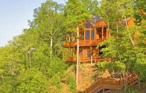 Exterior - Riverview Lodge – 5 Suites, River Access, Mountain Views, Hot Tub (Blue Ridge)