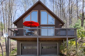 Exterior - Suzie's Luxury Cabin Asheville HOT TUB  VIEWS  nr BILTMORE July 25% discount /mt (Asheville)