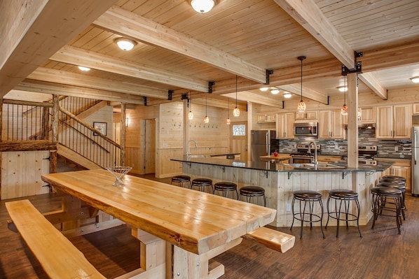 Fridge, microwave, oven, stovetop - Home Theater, Hot tub & Huge Covered Patio! Stunning Home 2 Miles from Town! (Leavenworth)