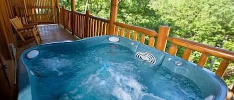 Bain à remous extérieur