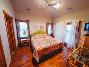 5 Schlafzimmer, Bügeleisen/Bügelbrett, kostenloses WLAN