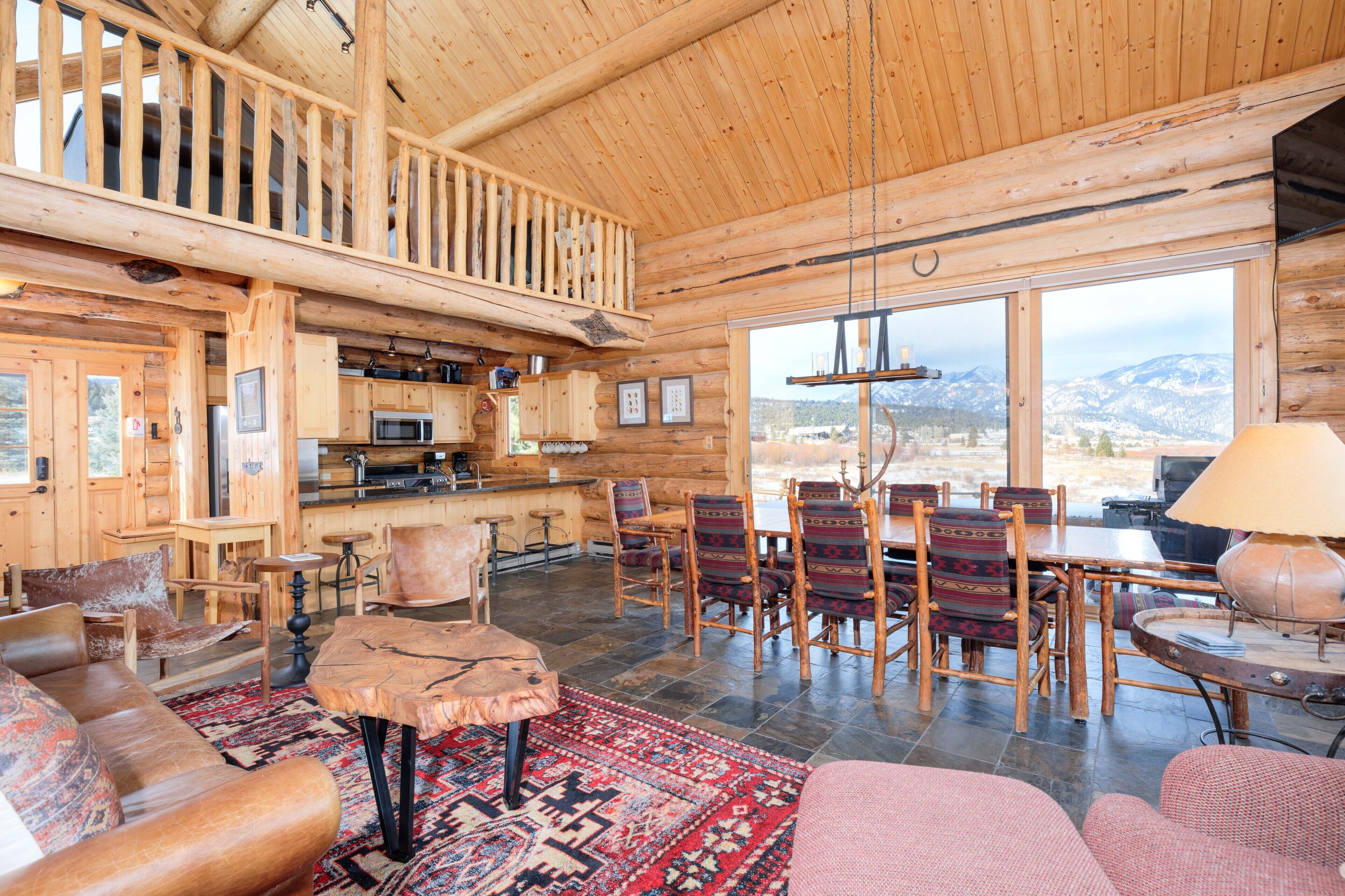 Luxury cabin on the Gallatin River in Big Sky, MT! Near Big Sky & Yellowstone!