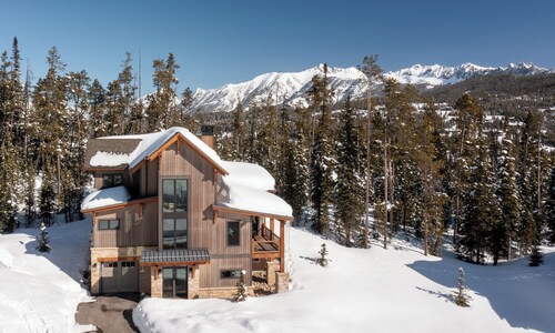 Ammattimaisesti sisustettu ylellinen koti. Hoidettu Ski pääsy ja näkymät popping!