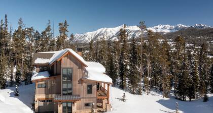 Ammattimaisesti sisustettu ylellinen koti. Hoidettu Ski pääsy ja näkymät popping!