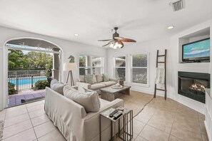 TV, books - Steps To Pool! Beach! Pool! Huge home 2,200 Sq Ft ~ Drift Away Villas at Seagrov (Santa Rosa Beach)