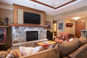 TV, peis og DVD-spiller