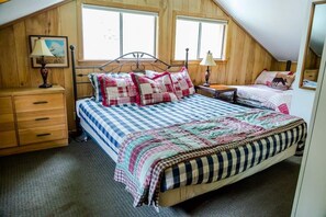 5 chambres, fer et planche à repasser, lit parapluie, Wi-Fi gratuit