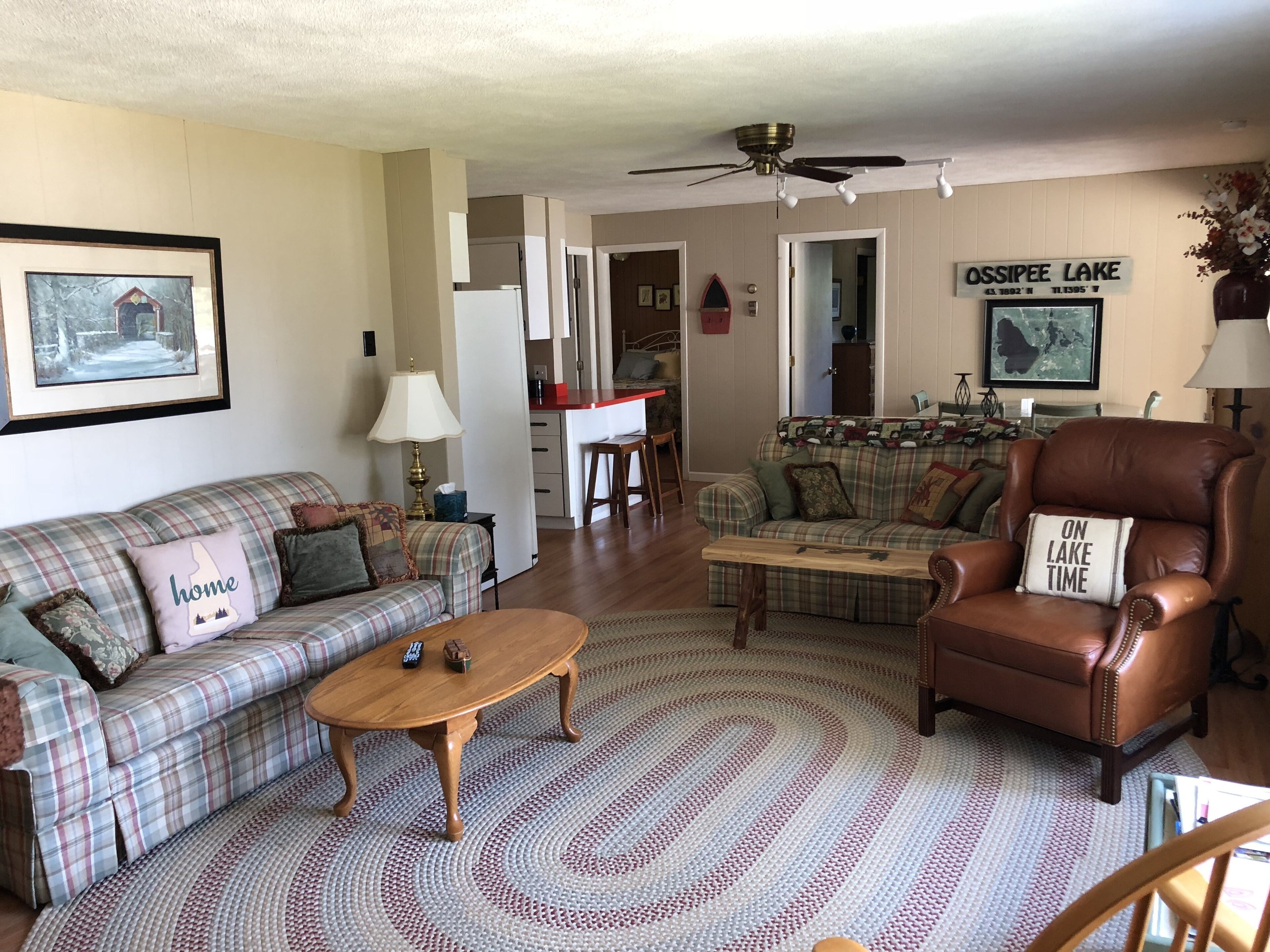  Spectacular newley renovated lakefront home with sandy beach and stunning views