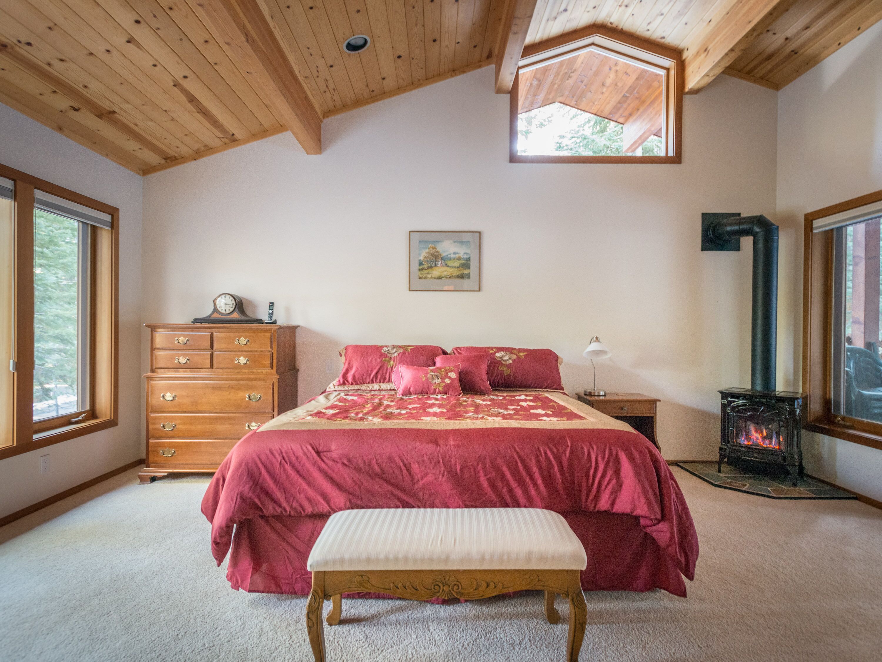 This Is The House You're Looking For: So Much More Spacious Than A Condo!