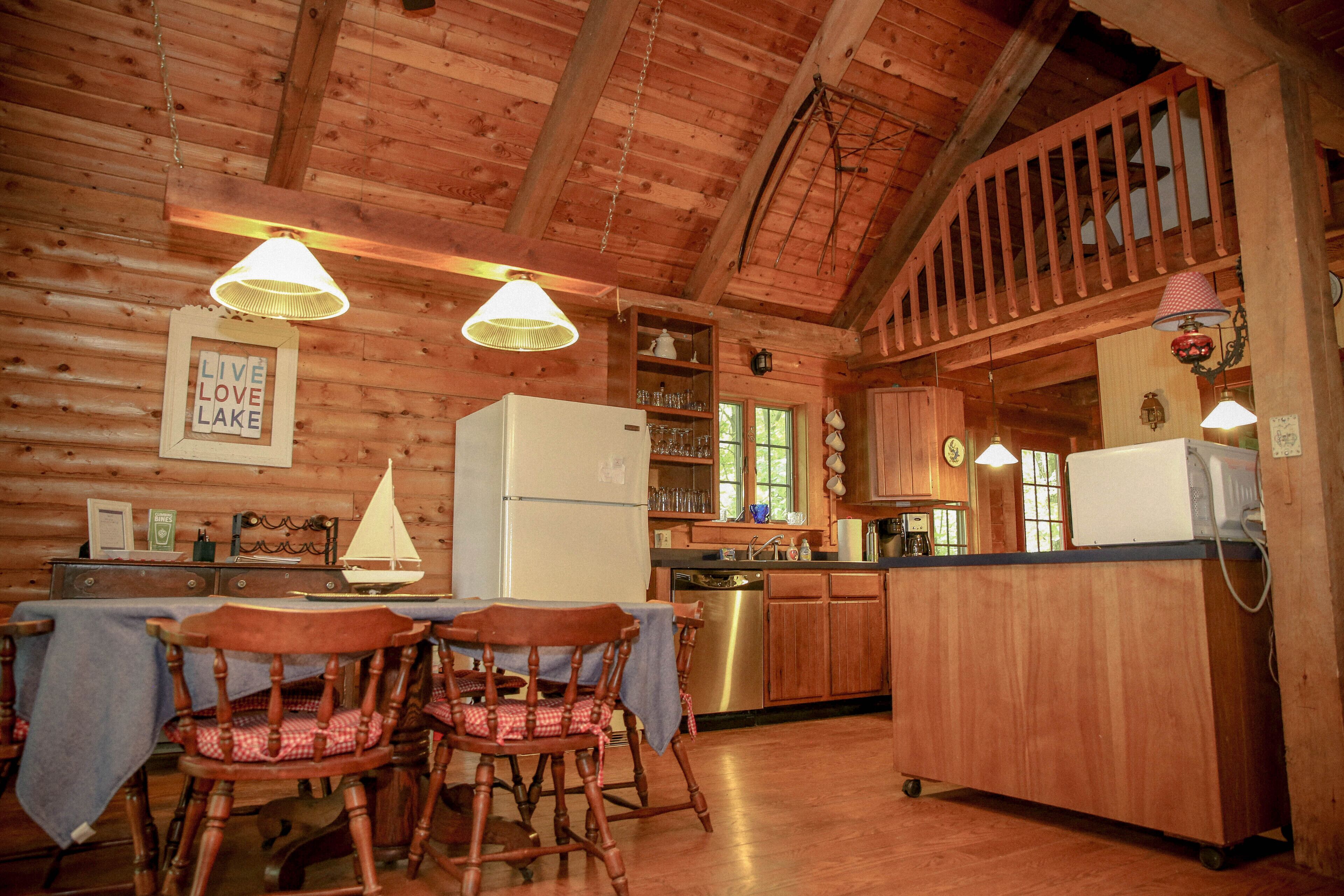 Lakeside Log Cabin in the Heart of the Finger Lakes