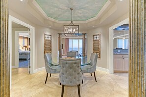 Dining - Majestic Penthouse 1205B: Sprawling Home, Amazing Views, Oversize Balcony! (Miramar Beach)