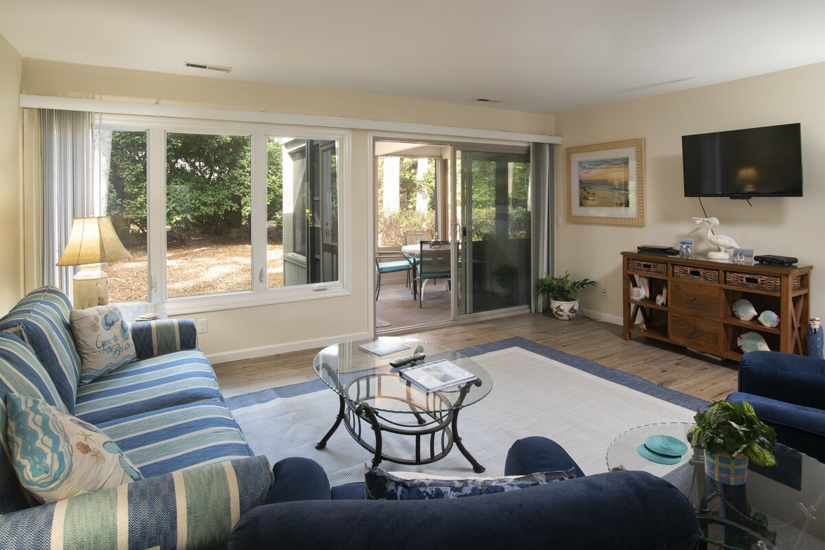 SeaPines, Walk to the Beach Club, Remodeled, Some pets OK