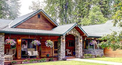 Waterfront in Montana!! Bigfork & Glacier Nat. Park! Aug & Sept is still open!!!
