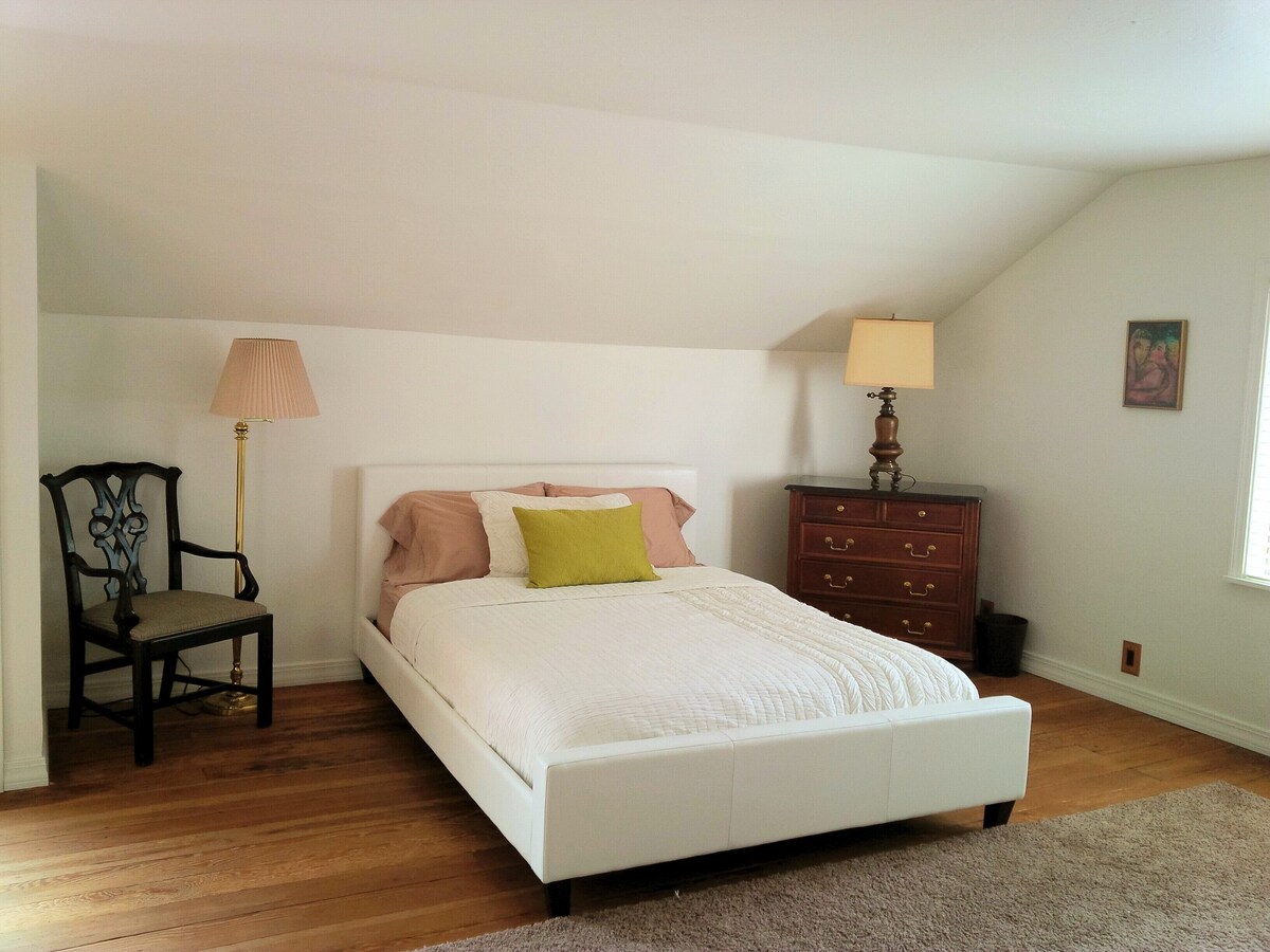 Photo 17 of ~Chestnut Cottage, Monthly Rental, Avail Oct to Dec 10% Off~