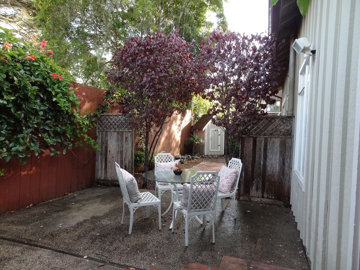 Photo 3 of ~Chestnut Cottage, Monthly Rental, Avail Oct to Dec 10% Off~