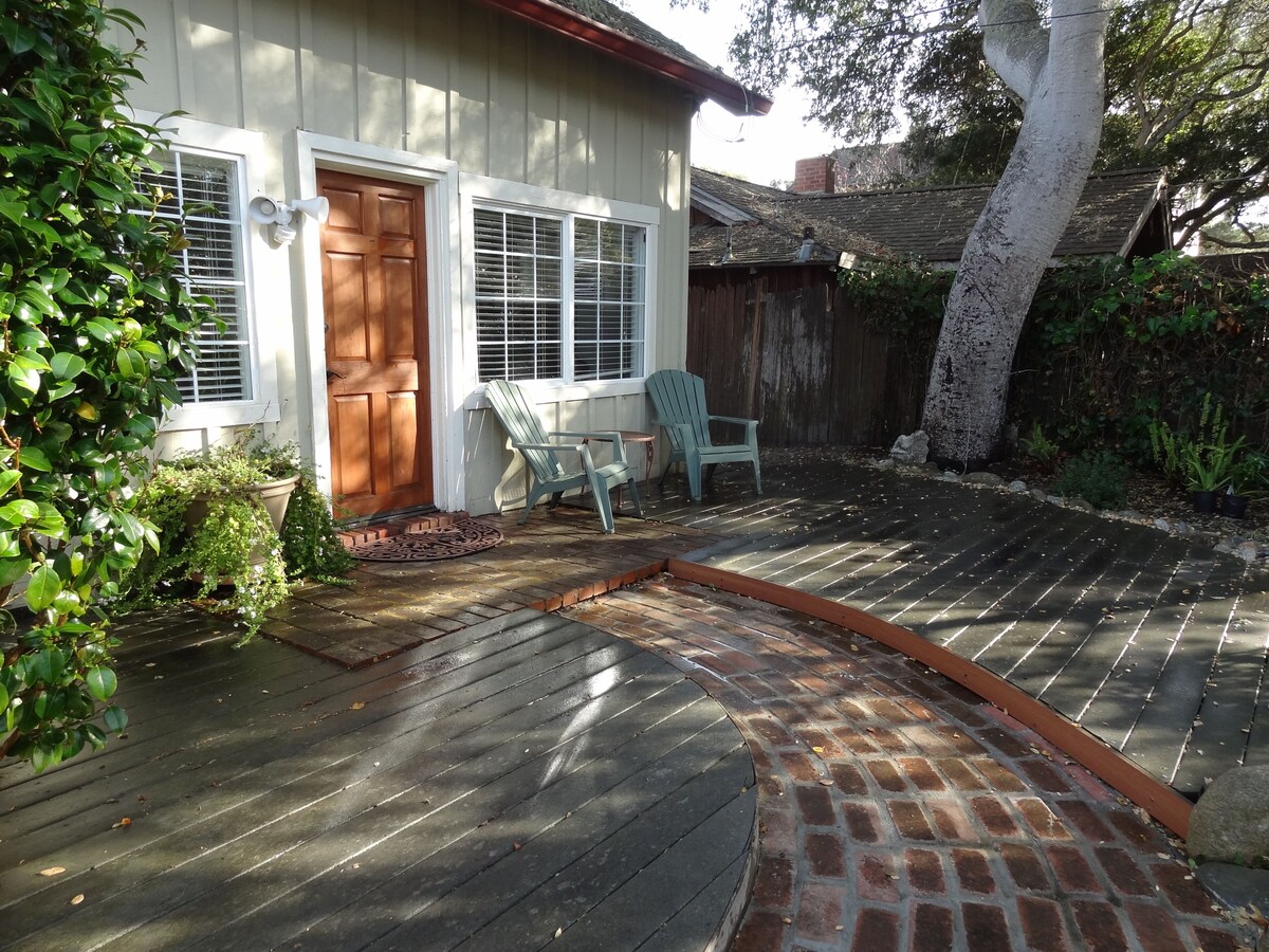 Photo 2 of ~Chestnut Cottage, Monthly Rental, Avail Oct to Dec 10% Off~