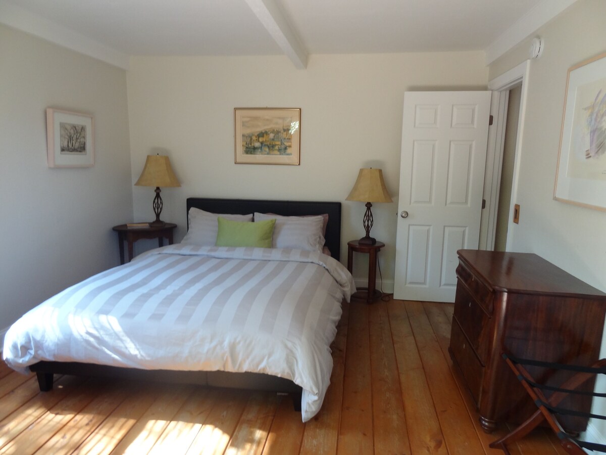 Photo 10 of ~Chestnut Cottage, Monthly Rental, Avail Oct to Dec 10% Off~
