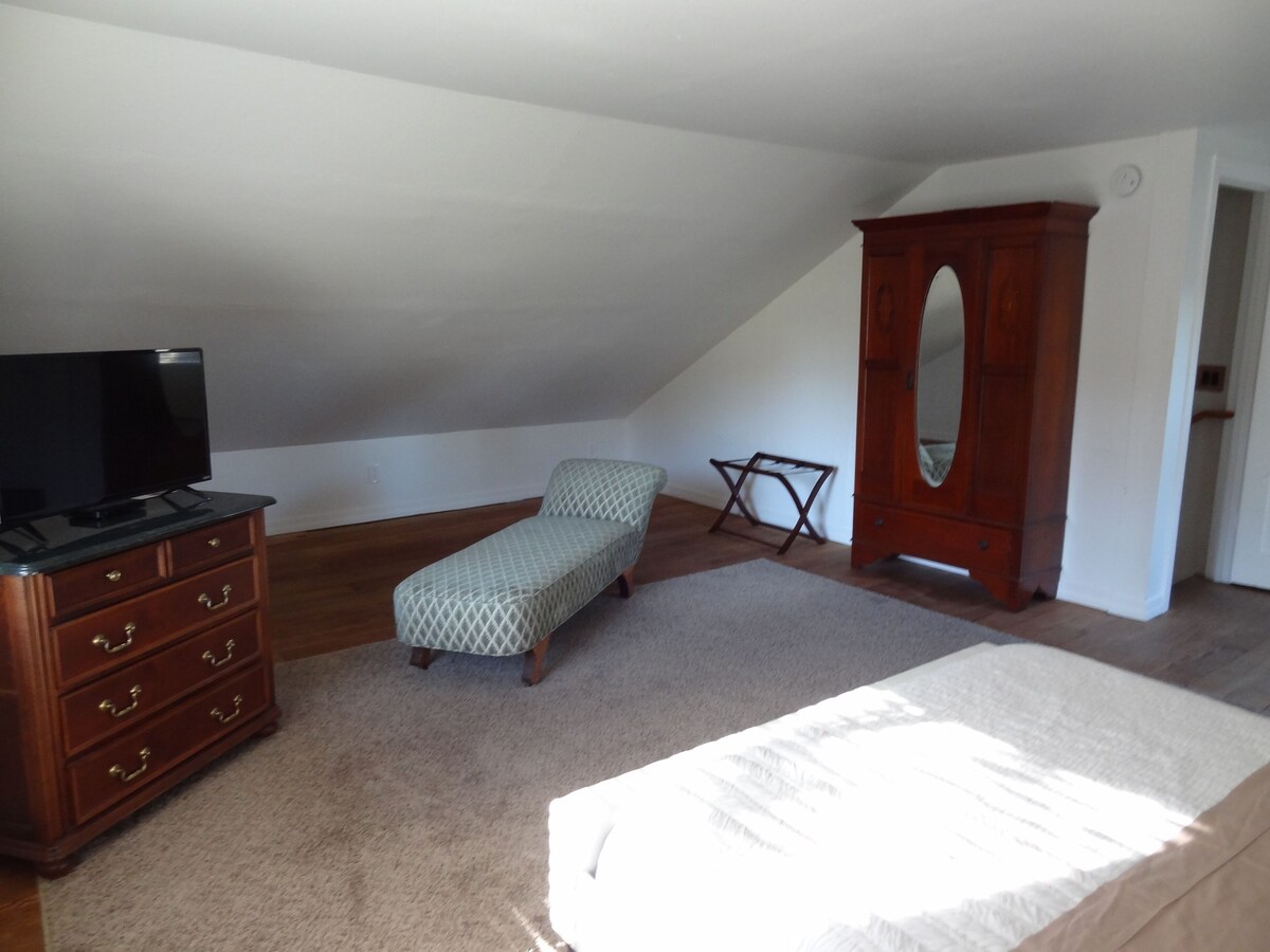 Photo 19 of ~Chestnut Cottage, Monthly Rental, Avail Oct to Dec 10% Off~