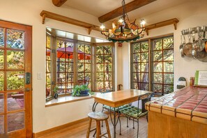 Dining -  Peaceful, private, secluded wooded sanctuary located in the heart of Sedona. 5* (Sedona)