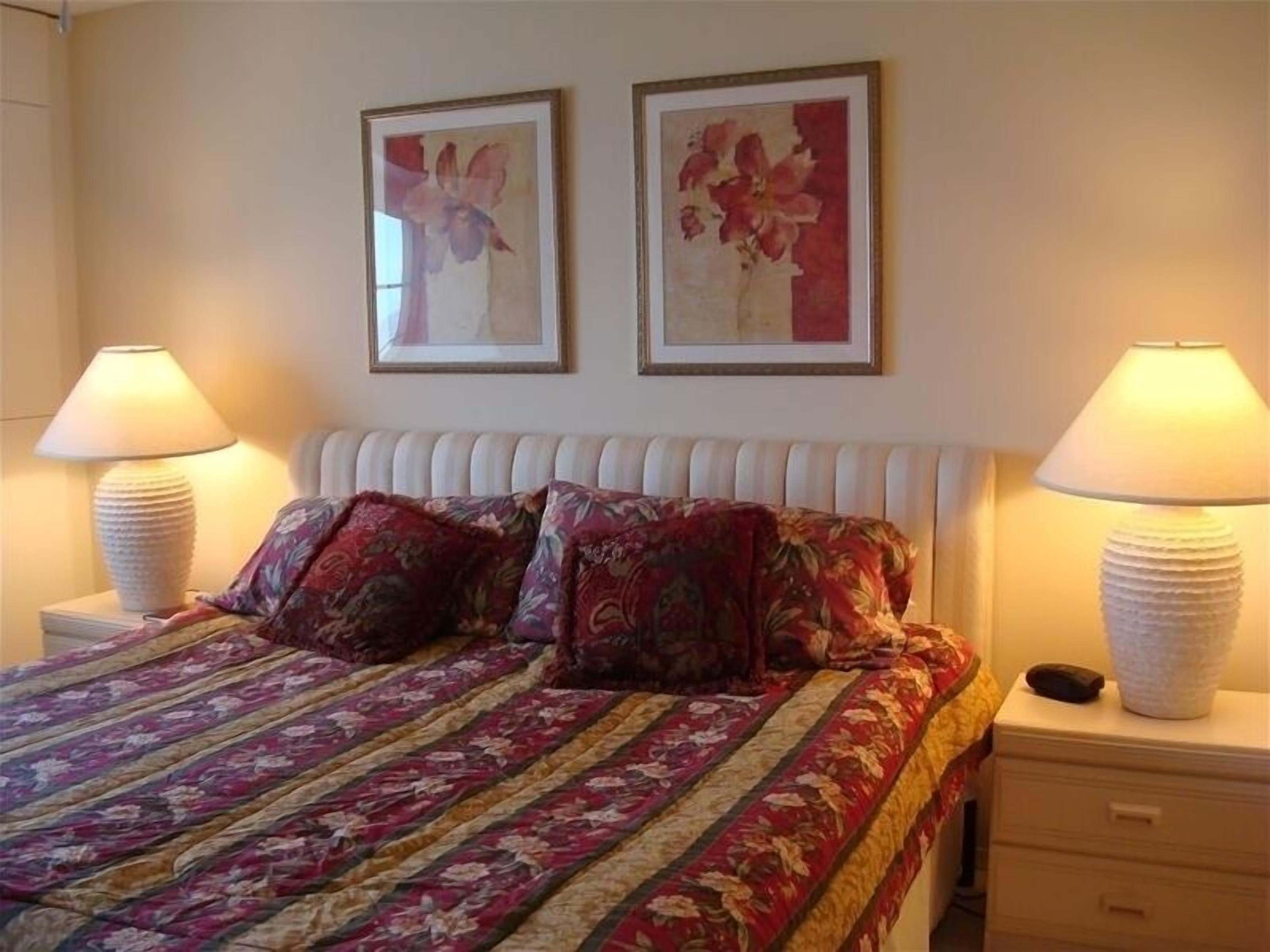 Beachfront Condo Facing The Gulf & Sunsets - 네이플스
