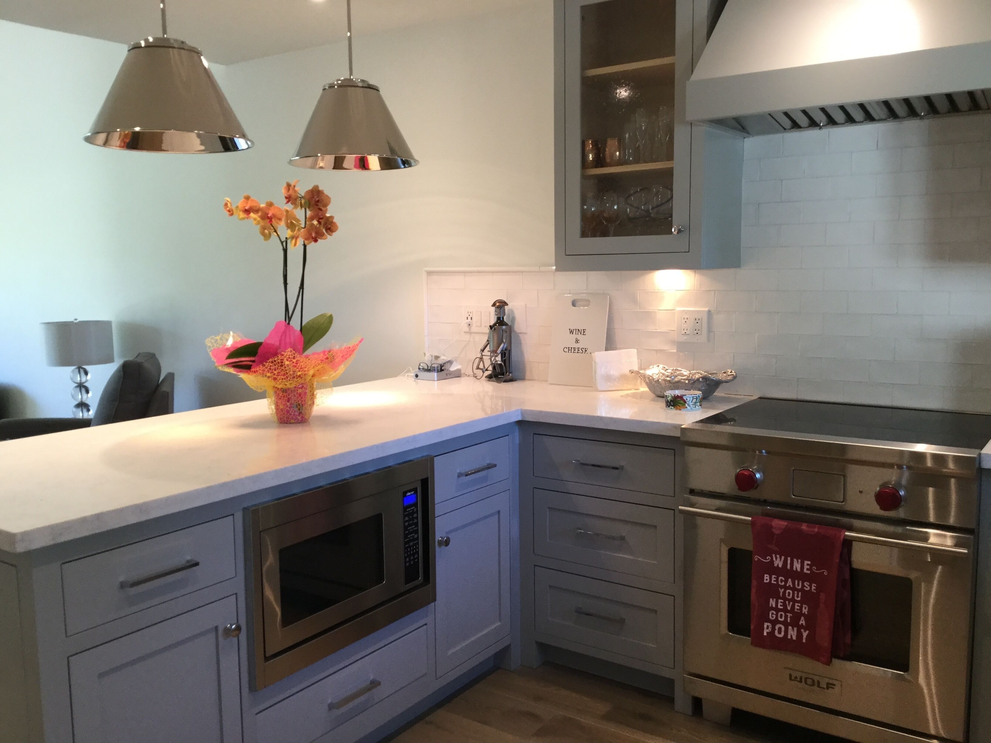 Beautiful condo, short walk  to the mansion, great location and views