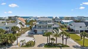 Exterior - NEW BEDS! Flip-Flop Friendly – 3BR Fun Zone a Short Stroll to the Sand (Pensacola Beach)