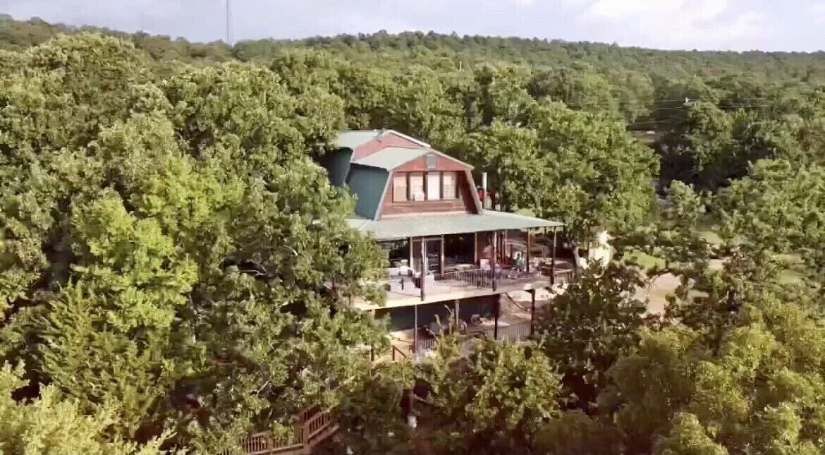 Lakefront! -True Lakefront Cabin with the best view on the lake. 
