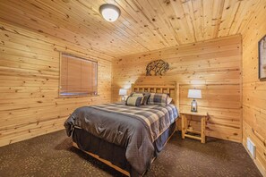 4 habitaciones, tabla de planchar con plancha, cuna de viaje y wifi