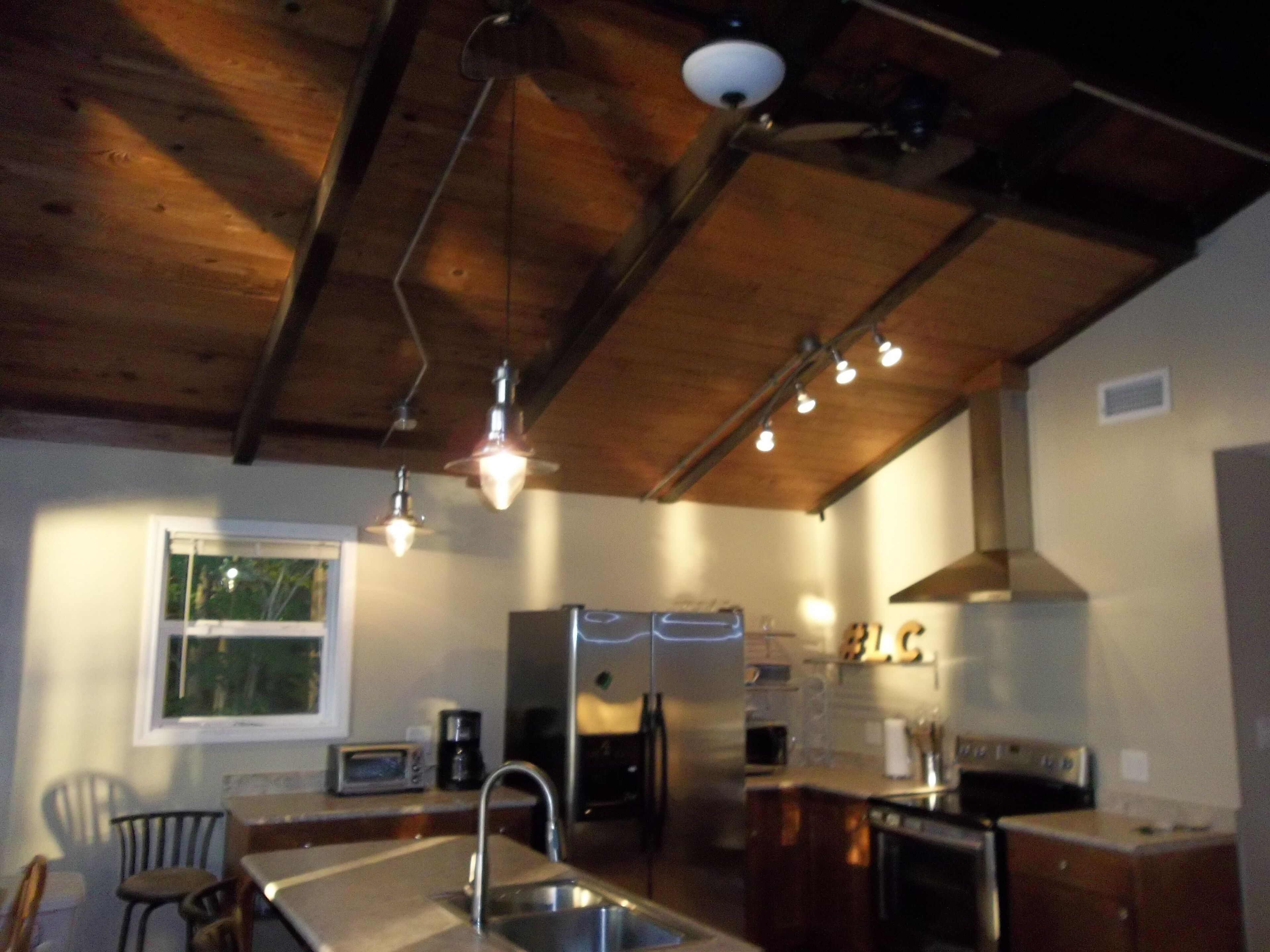  Lake Front Home with community boat ramp. Private,  close to marinas and town.