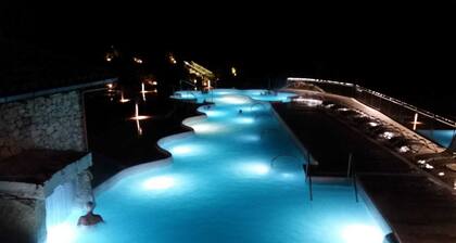 Beautiful Private & Luxurious Tuscan Villa Near Siena/Scenic Views/Crete Senesi