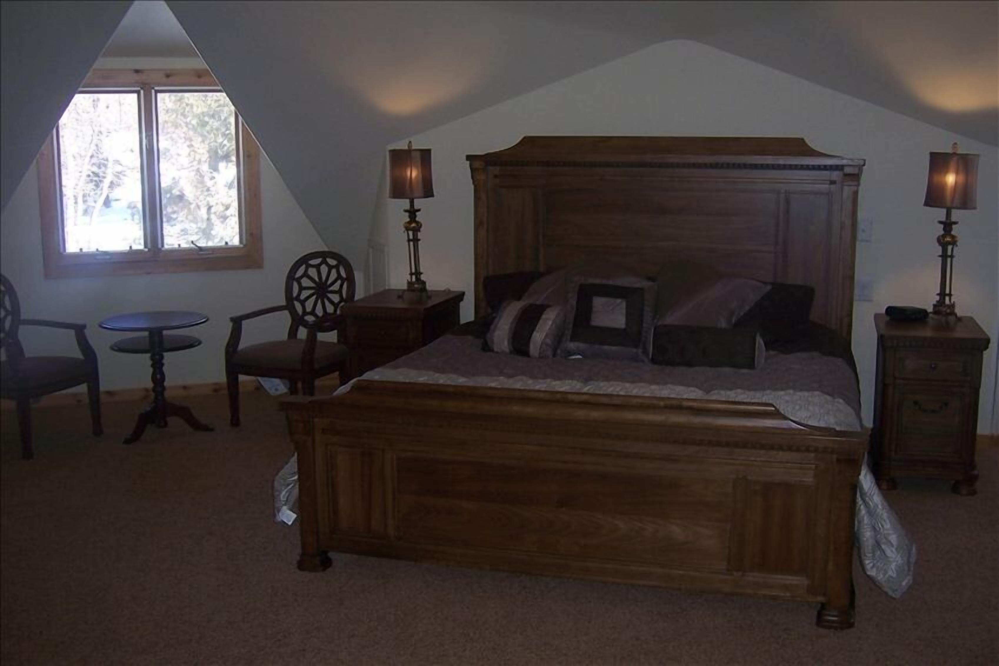 Red Cliff Guest  House. Families, Ski, Or Corporate Retreat