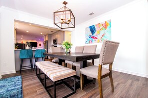 Dining - Lakefront Pool Home w/ Game Room, Epic View, Kayaking (Tampa)