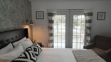 1 bedroom, iron/ironing board, travel crib, WiFi