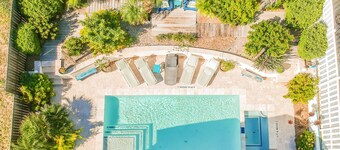 Destination Constellation: Star in your own beach story with 10% off 7+ nights!