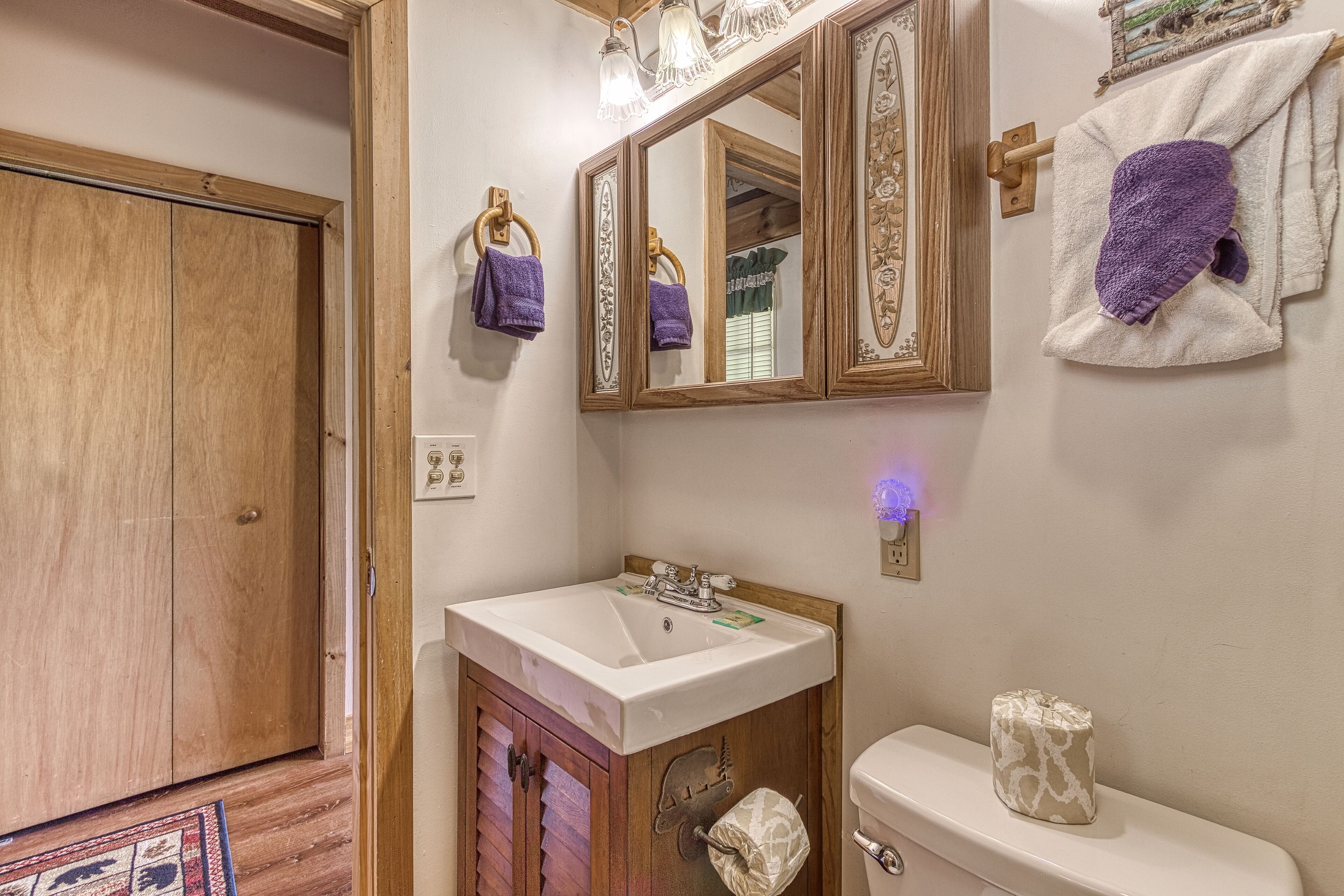 Cuddlers View - Amazing Mountain Views, FREE Area Attraction Tickets.