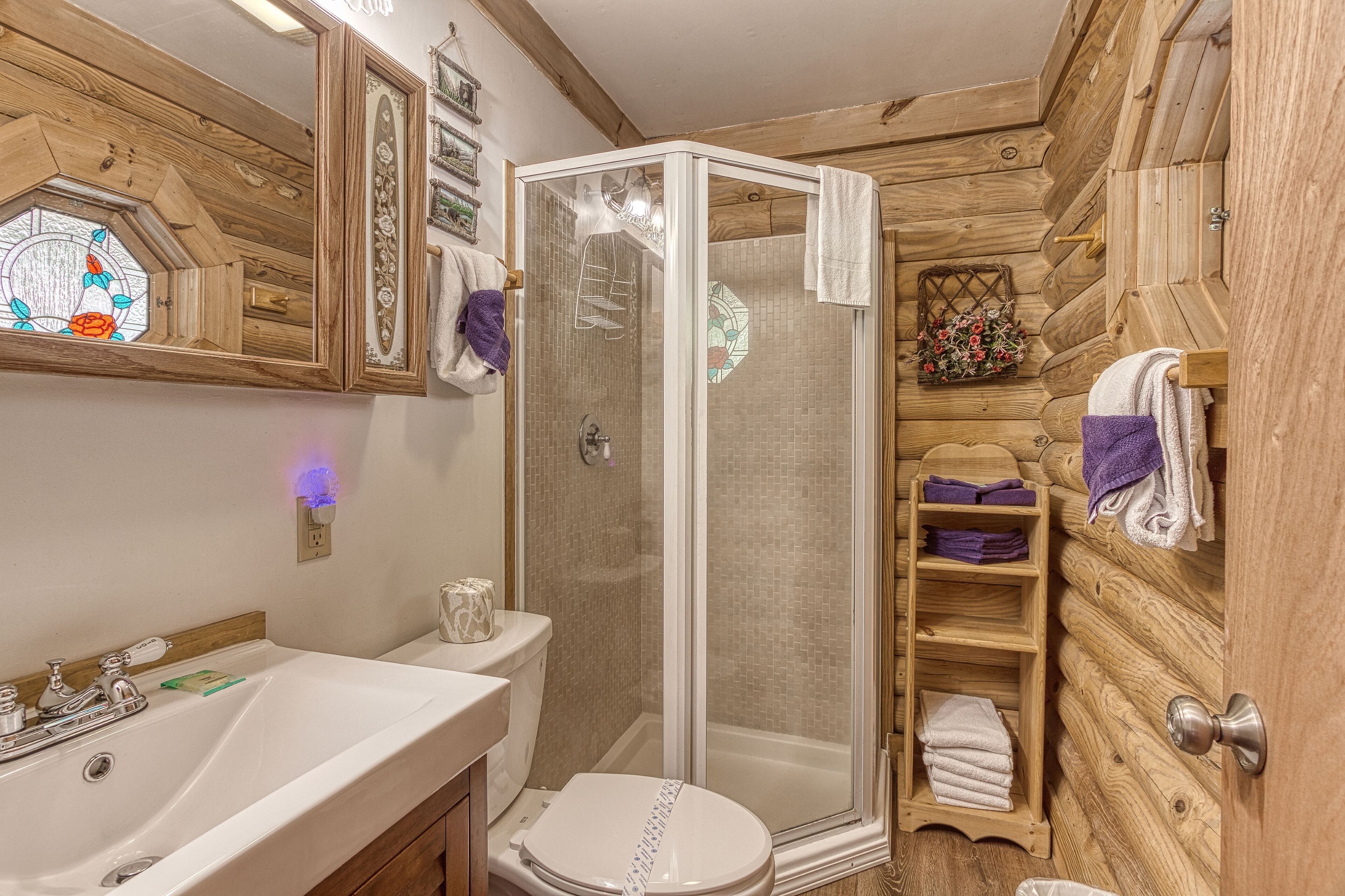 Cuddlers View - Amazing Mountain Views, FREE Area Attraction Tickets.