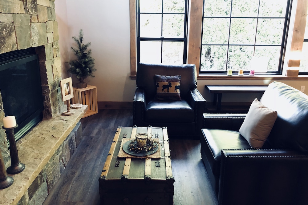 South Sandpoint Dream Cabin