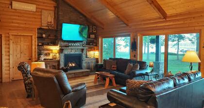 Northwoods Upscale Charming Lakefrt Bone Lk-4 Bedrm-Game Rm-BOOKING SUMMER 2026!