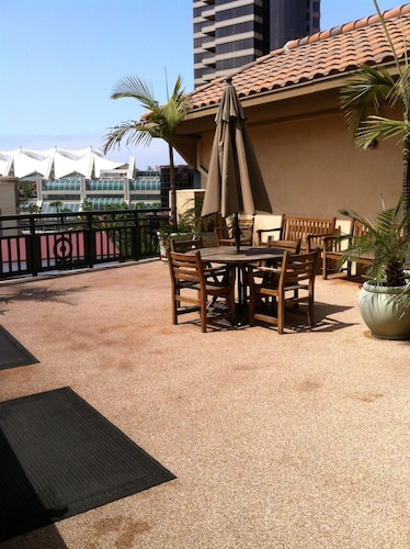 Unbeatable Location Downtown and Great Condo! You won't be disappointed!!!