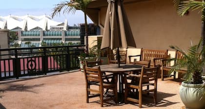 Unbeatable Location Downtown and Great Condo! You won't be disappointed!!!