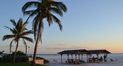 PARADISE ! 2 bedroom 2 bathroom with incredible views