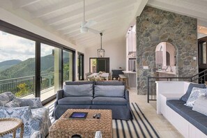 Televisión de pantalla plana 