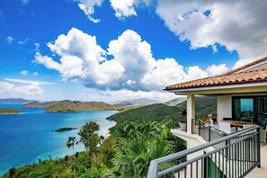 Property grounds - Your Dream Getaway Awaits: Stunning Private Villa with Pool, A/C, and Spectacular North Shore Views! (St John)
