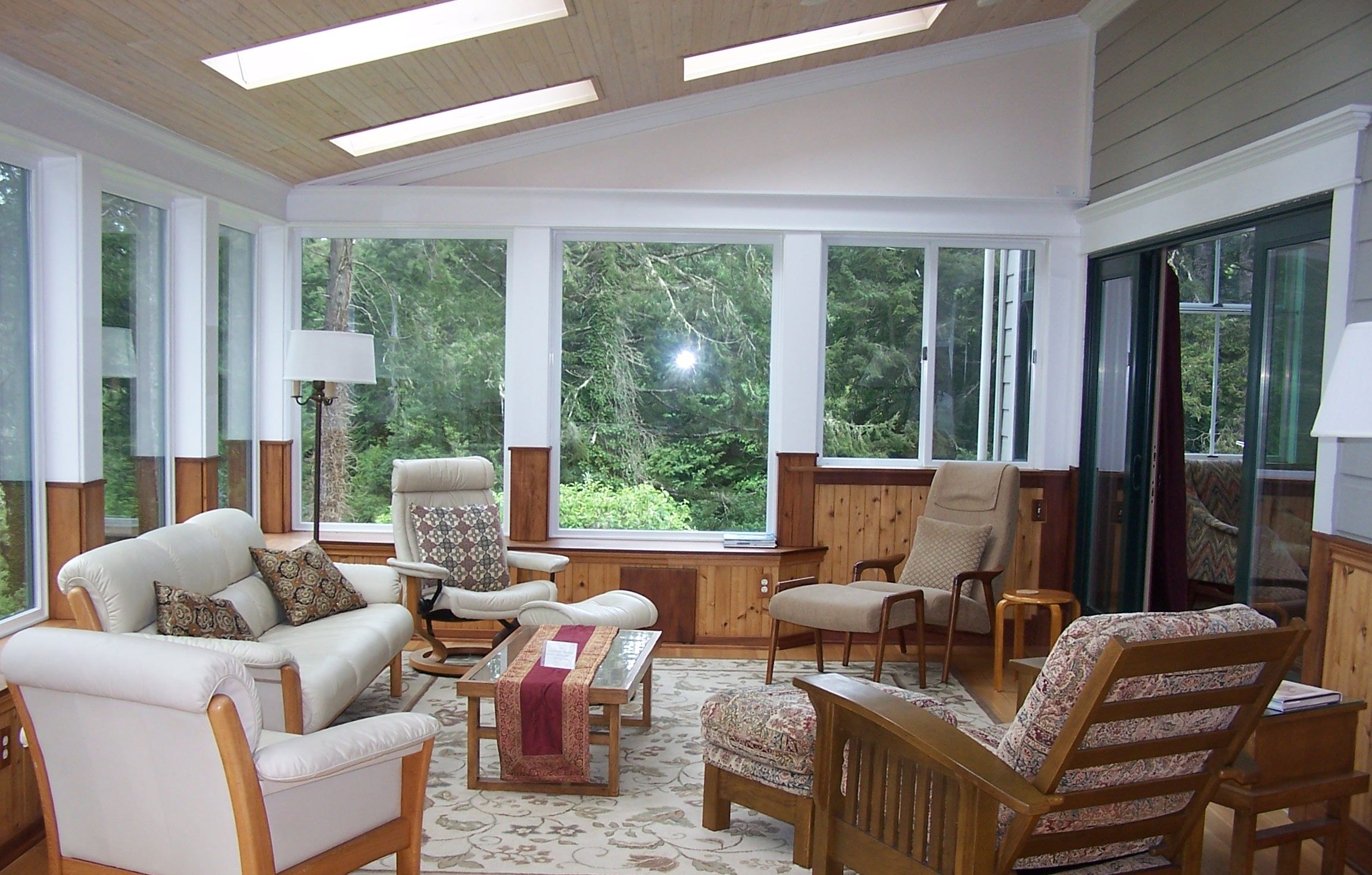 Living room-panoramic view