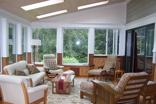 Living room-panoramic view